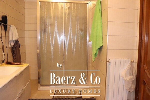 photo 31 Villa for sale 440 m²