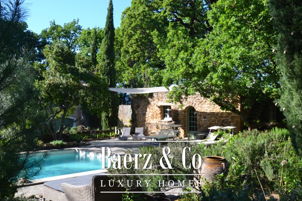 photo 14 Historic manor house overlooking Mont Ventoux