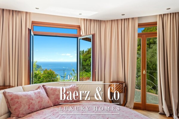 photo 24 Beautiful villa with panoramic sea view over the bay of Saint Jean Cap Ferrat