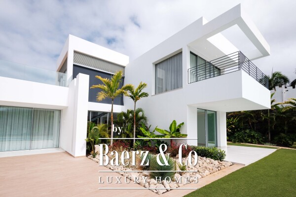 photo 3 Exquisite Newly Built Villa in the Most Prestigious Area of Southern Tenerife