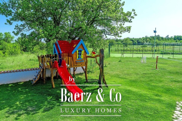 photo 47 Istria, Marčana, beautiful villa 280 m2 with tennis court and heated pool 50 m2