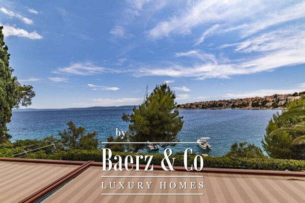 photo 75 Split, Čiovo, modern villa/boutique hotel with 8 apartments, first row to the sea