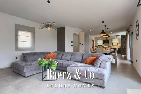 photo 6 Vižinada, a rustic villa with a pool and a panoramic view of the sea