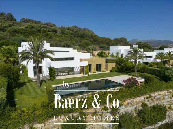 photo 5 Villa - Estepona West - Casares - Ref: 8332