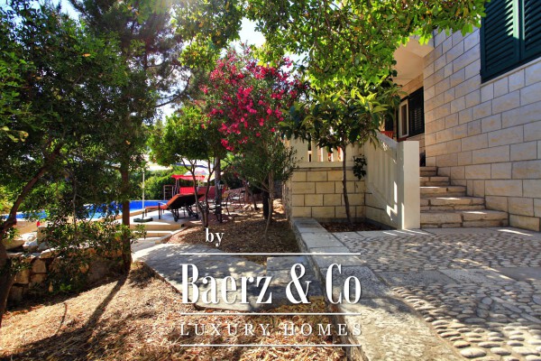 photo 18 Korcula, beautiful Dalmatian house by the sea with pool