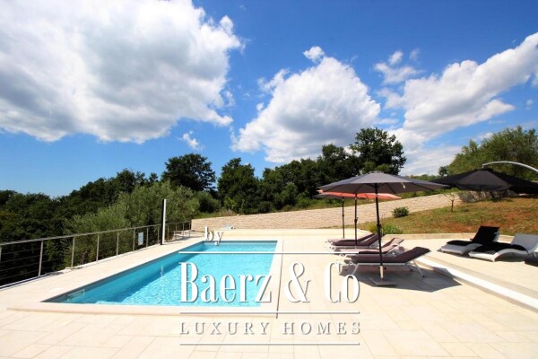 photo 4 Istria, Kanfanar, beautiful house NKP 280 m2 on a large property of 1900 m2