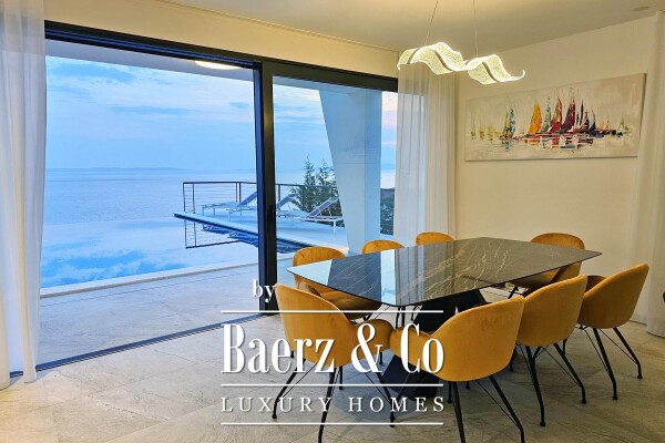 photo 1 Podstrana, a beautiful villa with a panoramic view of the sea