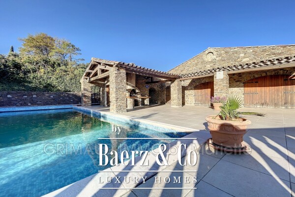 photo 11 Grimaud, France