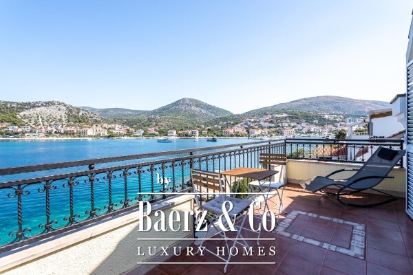 photo 3 Trogir, Seget Vranjica, beautiful house, first row to the sea