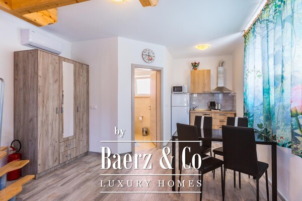 photo 5 Istria, Medulin, large detached house with 7 apartments 100 m from the sea