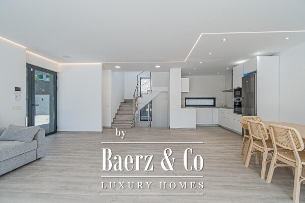 photo 5 Maravillosa villa recién terminada en Costa Adeje