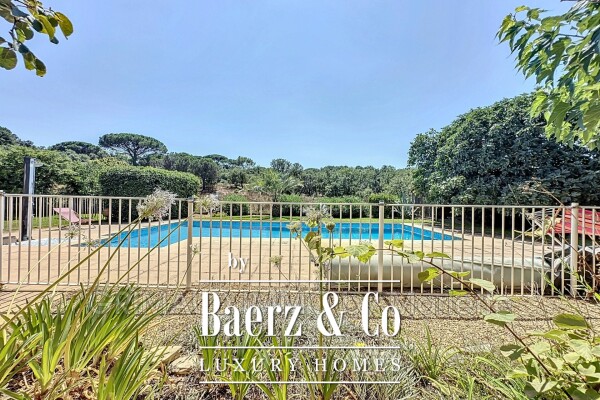 photo 7 Single-story home in a quiet area with a pool, 4 bedrooms, a