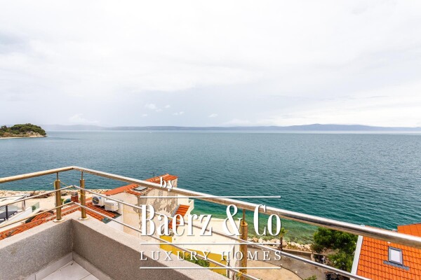 photo 8 Drašnice, a beautiful apartment house, second row from the sea