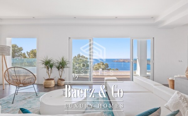 photo 16 Beautiful luxury home in Cala moli