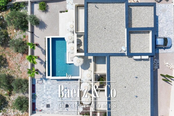 photo 4 Zadar, Maslenica, Luxury villa with pool and unobstructed sea view 254 m²