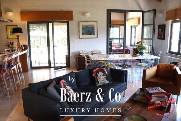 photo 91 Villa for sale 166 m²