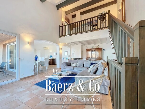 photo 2 Charming villa (2 lots) with breathtaking view