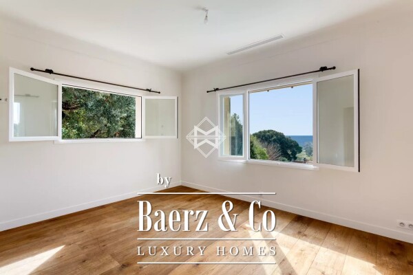 photo 11 Gigaro - Renovated sea view villa - Beach on foot