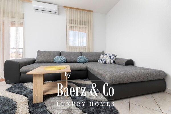 photo 11 Malinska, Renovated House with Three Apartments, 280.72 m², 800m from the Sea