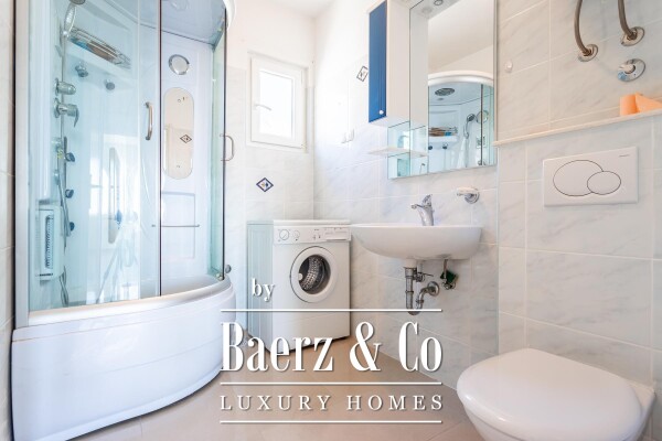 photo 5 Podstrana, house with four apartments, 340m2