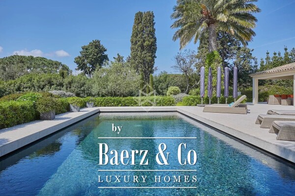 photo 2 Property in a waterfront area