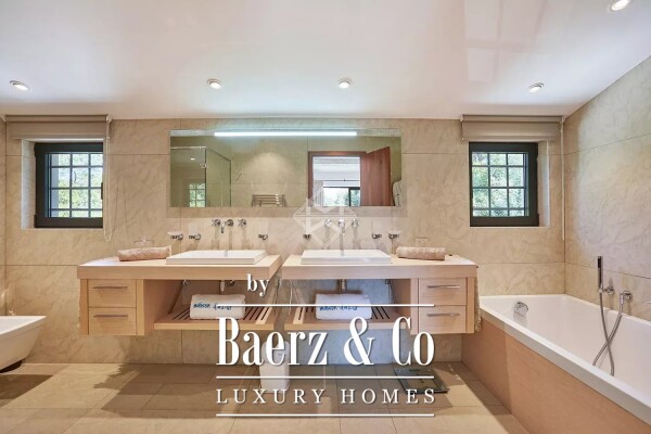 photo 10 Property in a waterfront area