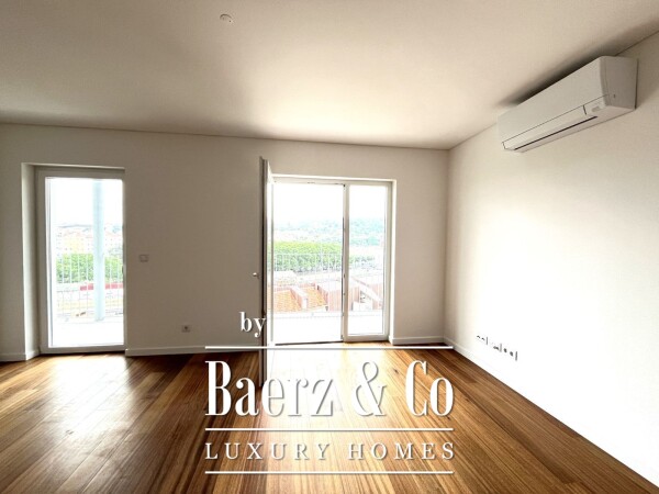 photo 2 2 bedroom apartment in Estrela with river view