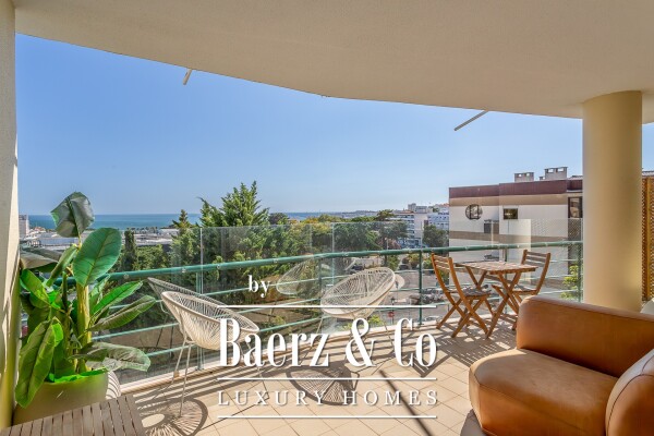 photo 16 5-Bedroom Penthouse in Estoril - Sea View