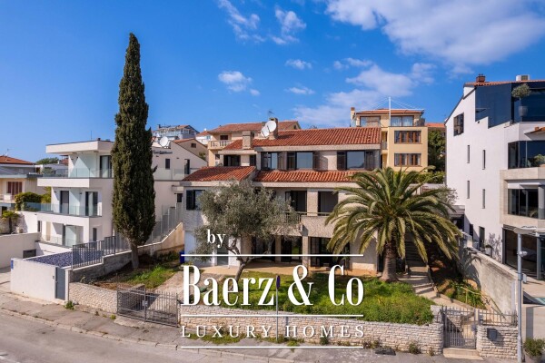 photo 4 Istria, Pula, Pješčana Uvala, attractive villa first row to the sea