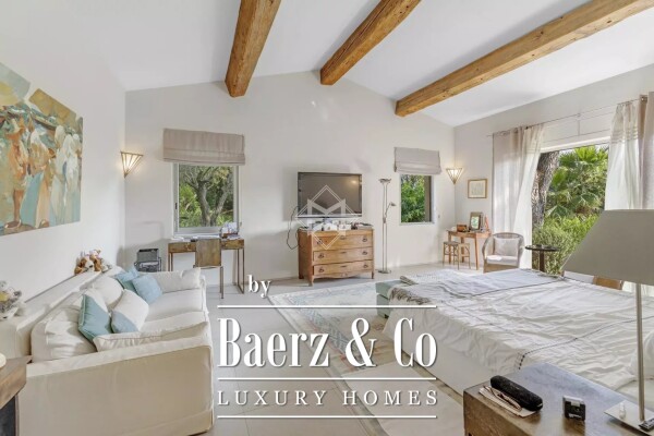 photo 8 In one of the most sought-after areas of Ramatuelle