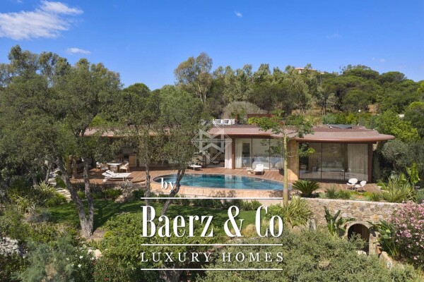 photo 1 Panoramic sea view