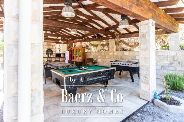 photo 24 Mimice, jedinstvena vila s bazenom i idiličnom okućnicom