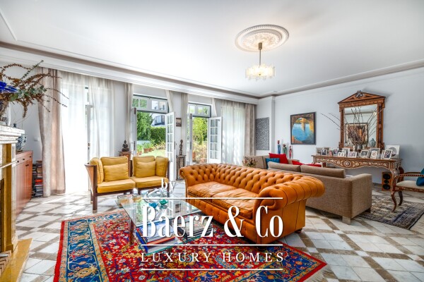 photo 6 5 bedroom villa with swimming pool in the historic area of Parede