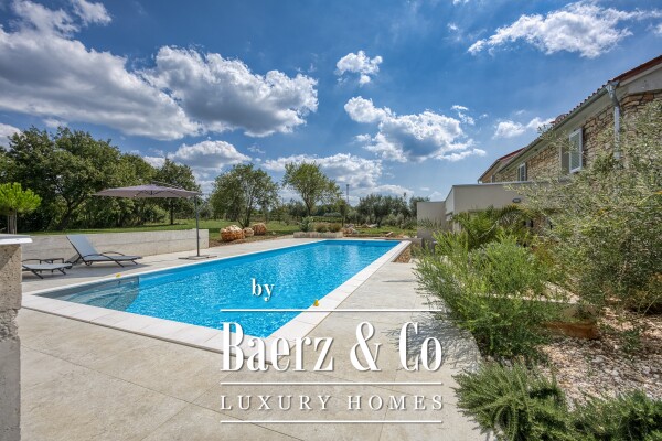 photo 6 Luxury Stone Residence on a Spacious Estate near Višnjan