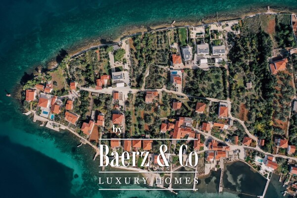 photo 11 Island of Ugljan, Sutomišćica, house with swimming pool and sea view