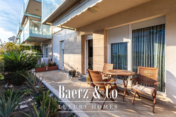 photo 12 Split, Pazdigrad – Spacious Two-Bedroom Apartment 142 m² with Garage and Landscaped Courtyard