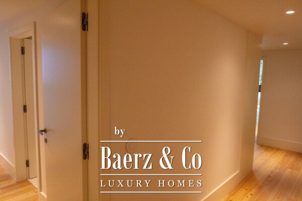 photo 12 A beautiful  three bedroom  with views of Bolhão Market