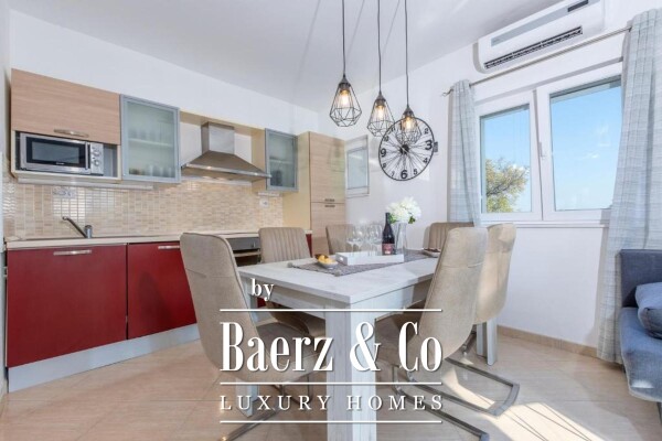 photo 10 Zečevo Rogozničko, a beautiful apartment house with a swimming pool, 236 m²