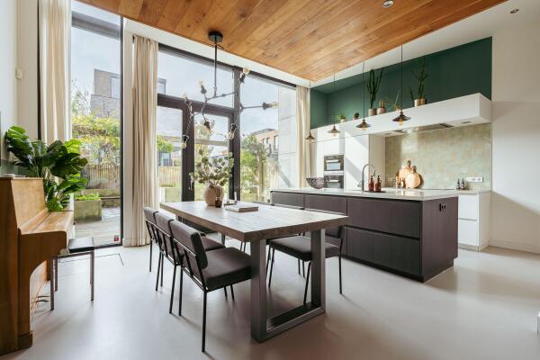 Video Bert Haanstrakade 398