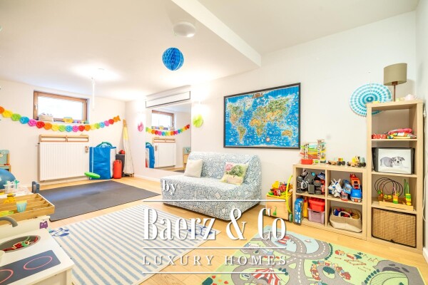 photo 16 Zagreb, Mlinovi modern three-story apartment