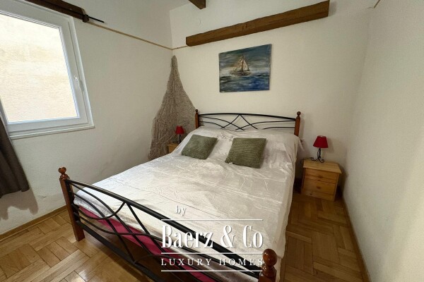 photo 10 Karlobag, Cesarica, House with 6 Apartments, First Row to the Sea