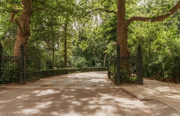 photo 30 Koninginneweg 164 D