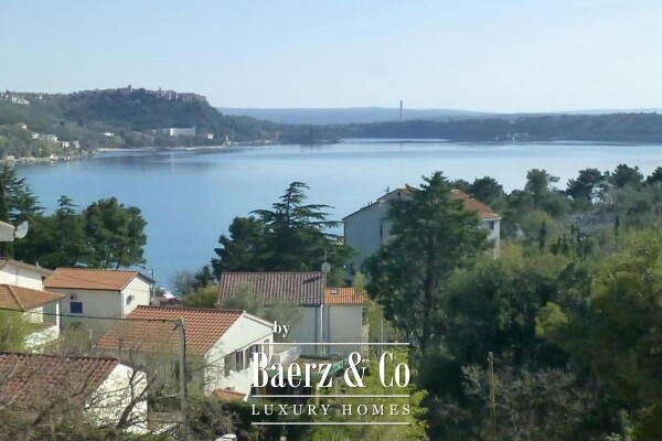 photo 1 Krk, Omišalj, house with five apartments, 200 m from the sea