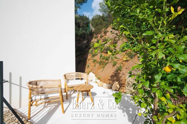 photo 15 Sea-view apartments with pool in Cala Major