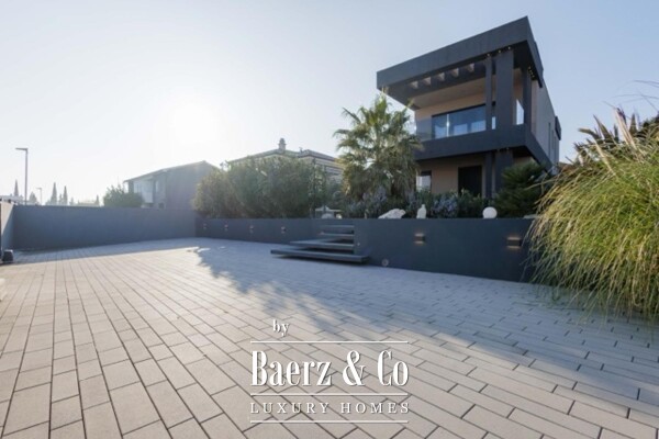 photo 22 Premantura, a unique and elegant villa with a swimming pool on a large landscaped garden