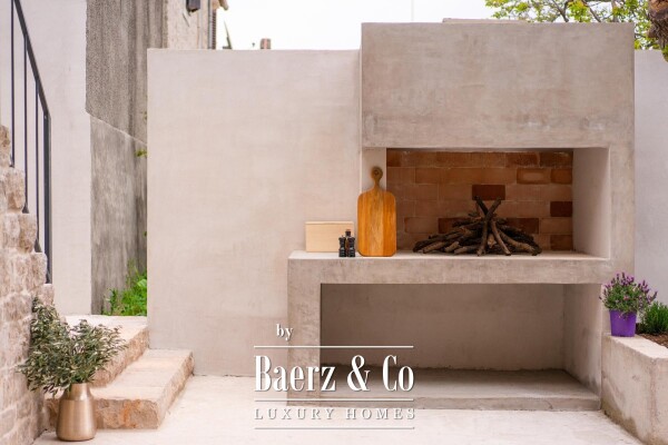 photo 15 Brač, Pučišća, unique stone villa