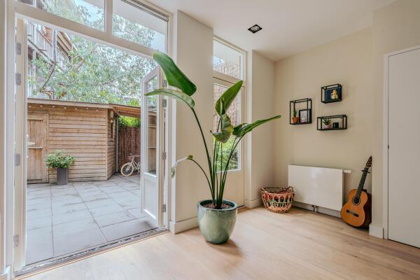 photo 13 Karel du Jardinstraat 28 H