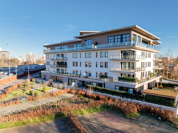 photo 20 Burgemeester Rijnderslaan 646