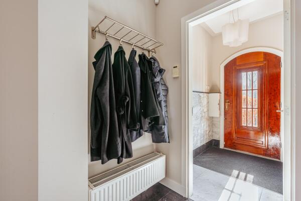 photo 22 Diepenbrockstraat 18