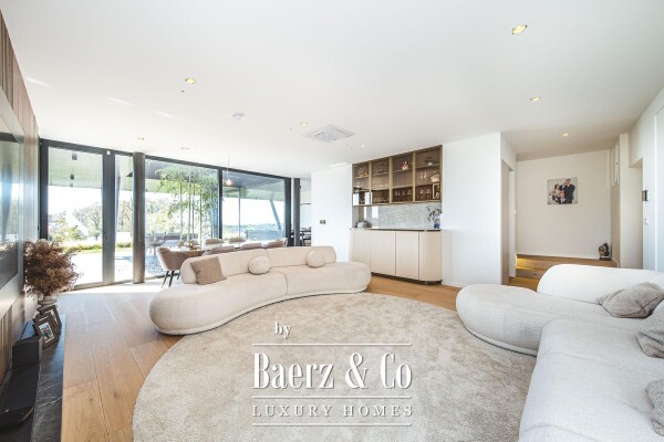 photo 2 Zagreb, Bijenik, luxurious three-bedroom apartment with garden, open view